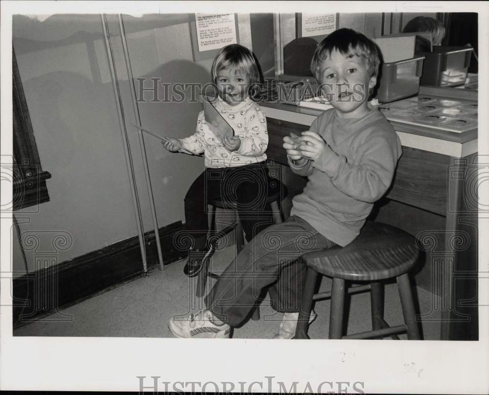 1992 Press Photo Mary and David High at Hands-On House Museum in Lancaster- Historic Images