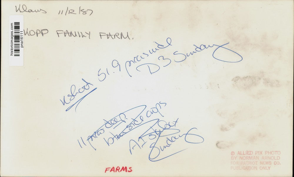 1987 Press Photo Snow Covering Field and Barns at the Kopp Family Farm