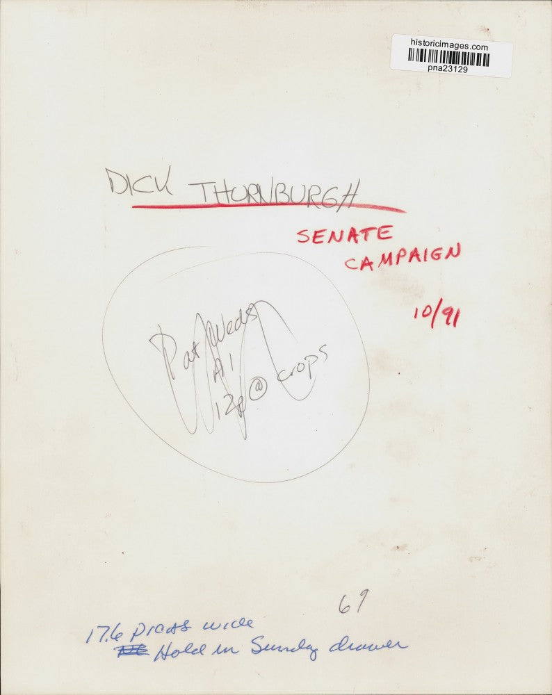 1991 Press Photo Dick Thornburgh Waving at Senate Campaign - pna23129