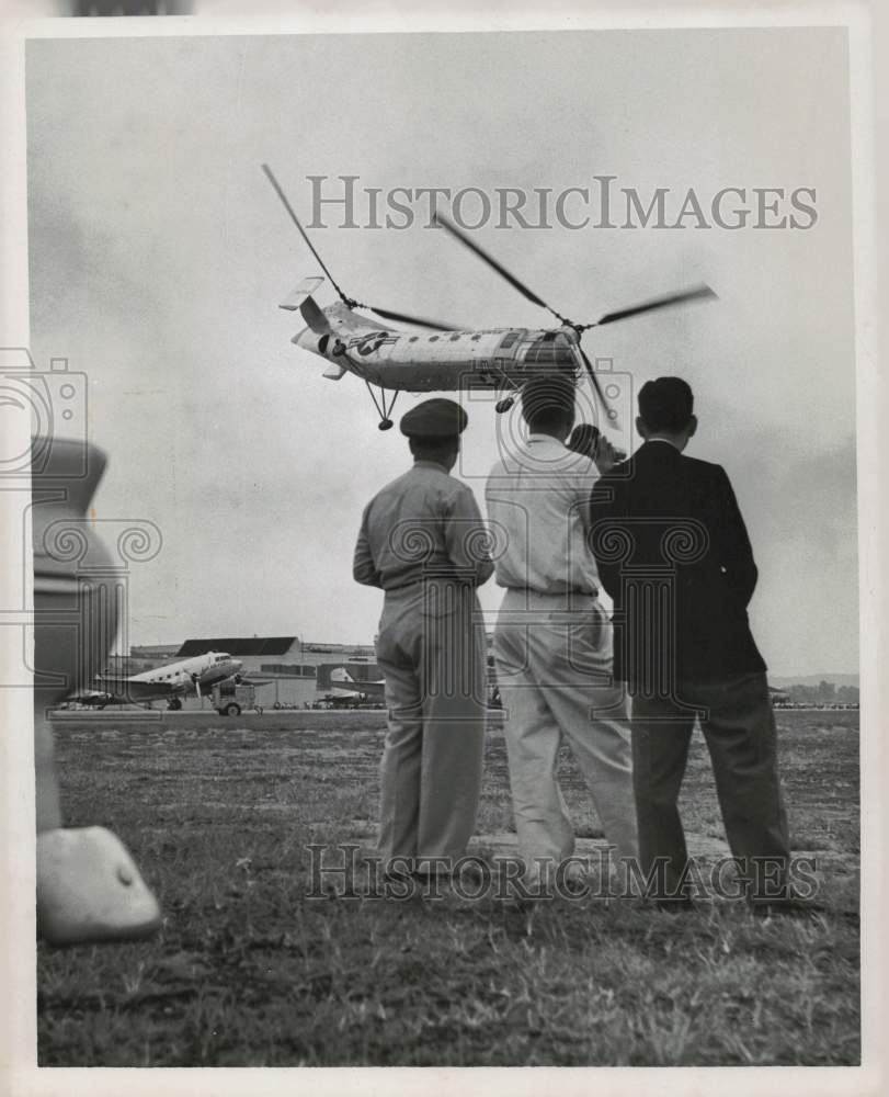 Press Photo Officers Watching Helicopter at Olmsted Air Force Base - pnx00911- Historic Images