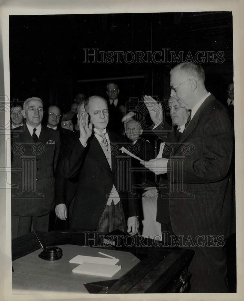 1942 Press Photo Edward Martin Swearing in with Officials - pnx01013- Historic Images