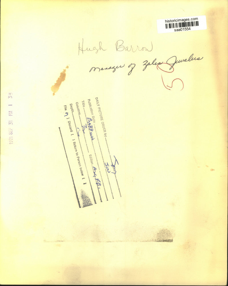 1971 Press Photo Zales Jewelers manager Hugh Barrow - saa01554