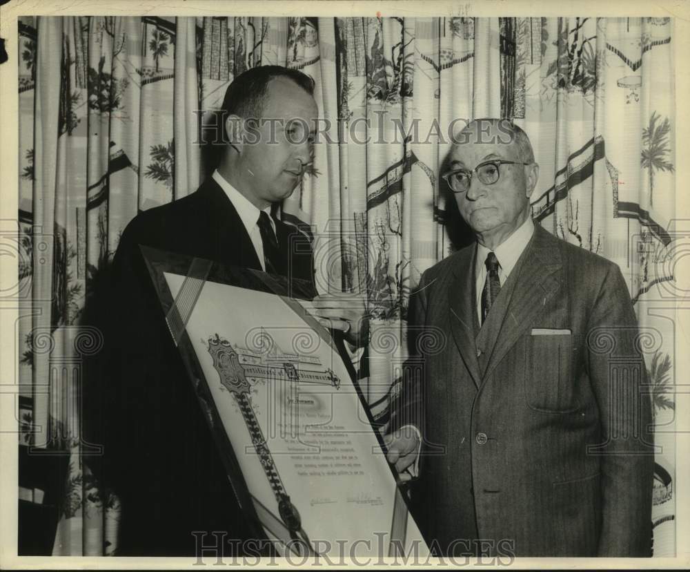 1958 Press Photo Master Publicist Joe Freeman at Awards Ceremony with man