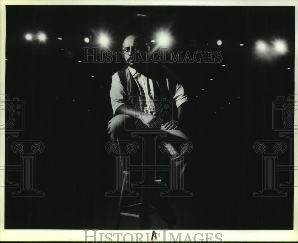 1994 Press Photo Jorge Pina, Guadalupe Cultural Art Center Theater, Texas- Historic Images