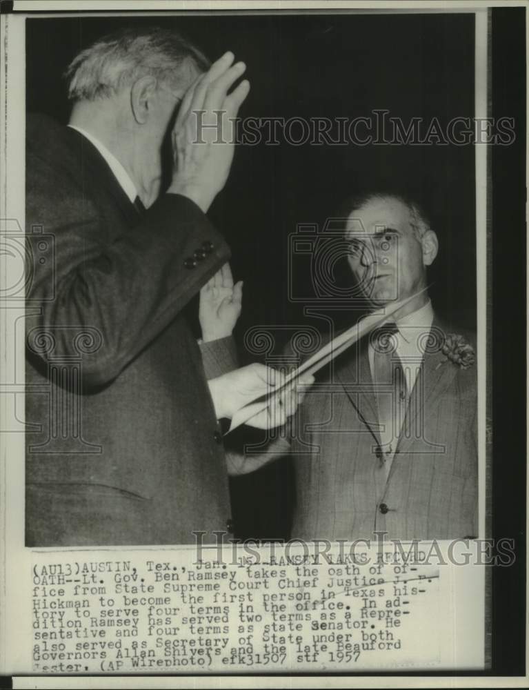 1957 Press Photo Lieutenant Governor Ben Ramsey Swearing In at Austin Texas