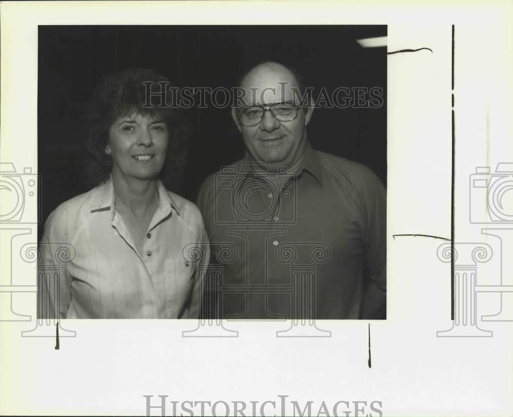 1990 Press Photo Helen Shasteen and John D'Andrea at bowling benefit, Texas- Historic Images