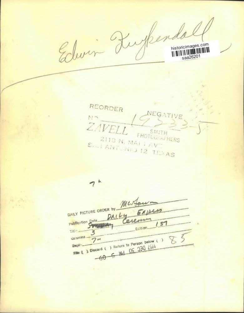 1957 Press Photo Edwin Kuykendall and young girl at ground breaking, Texas