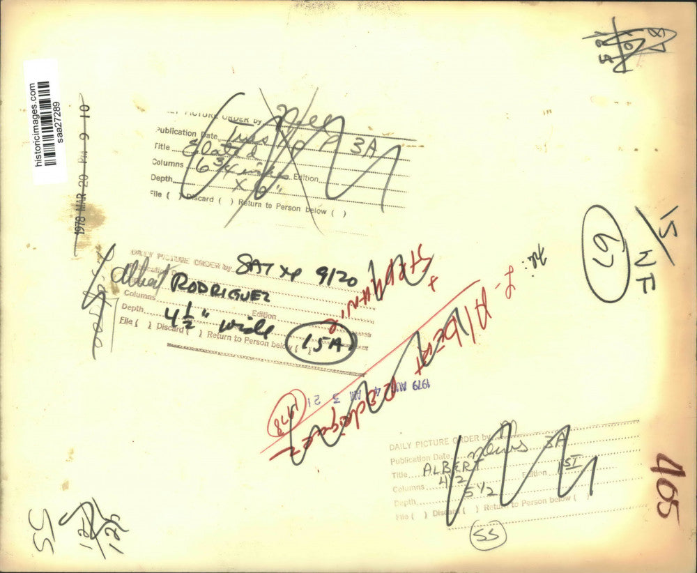 1978 Press Photo Albert Rodriguez holding Stephanie - saa27289