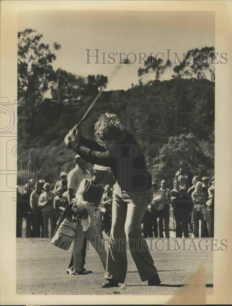 1976 Press Photo Pat Fitzsimons playing in Glen Campbell Los Angeles Open- Historic Images