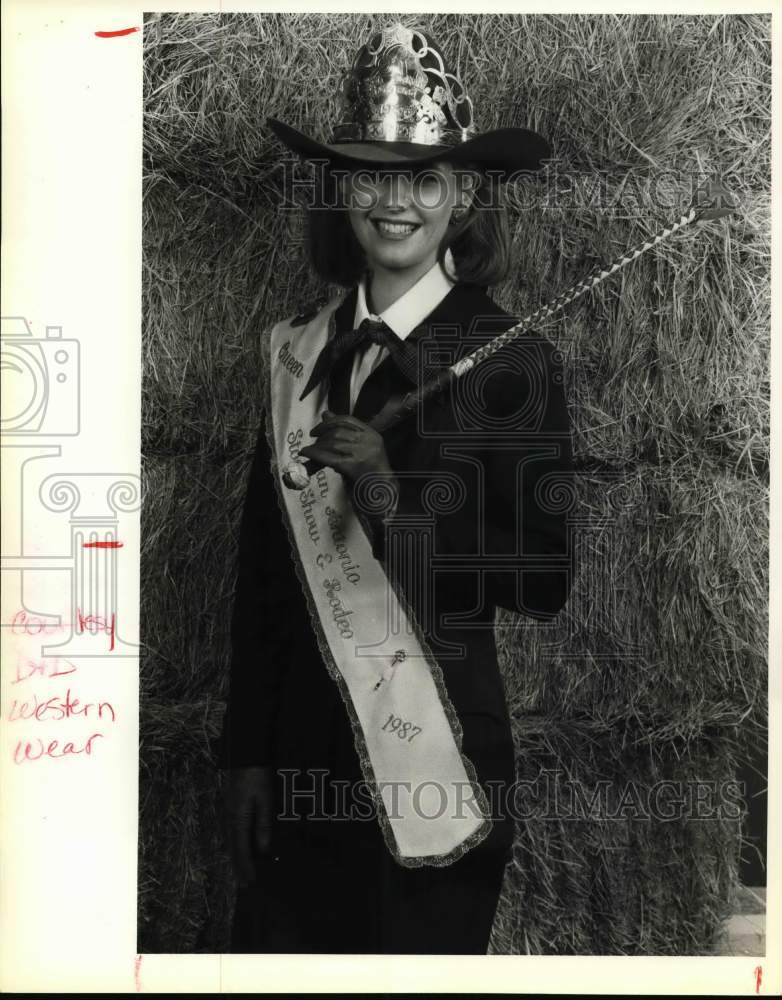 1987 Press Photo San Antonio Stock Show and Rodeo Queen, Texas - saa27525- Historic Images