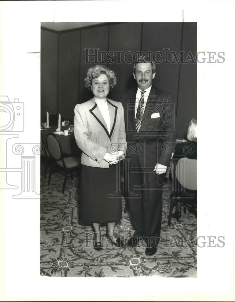 1992 Press Photo Roger Andrews, Carmen Salinas at Sembradoras de Amistad, Texas
