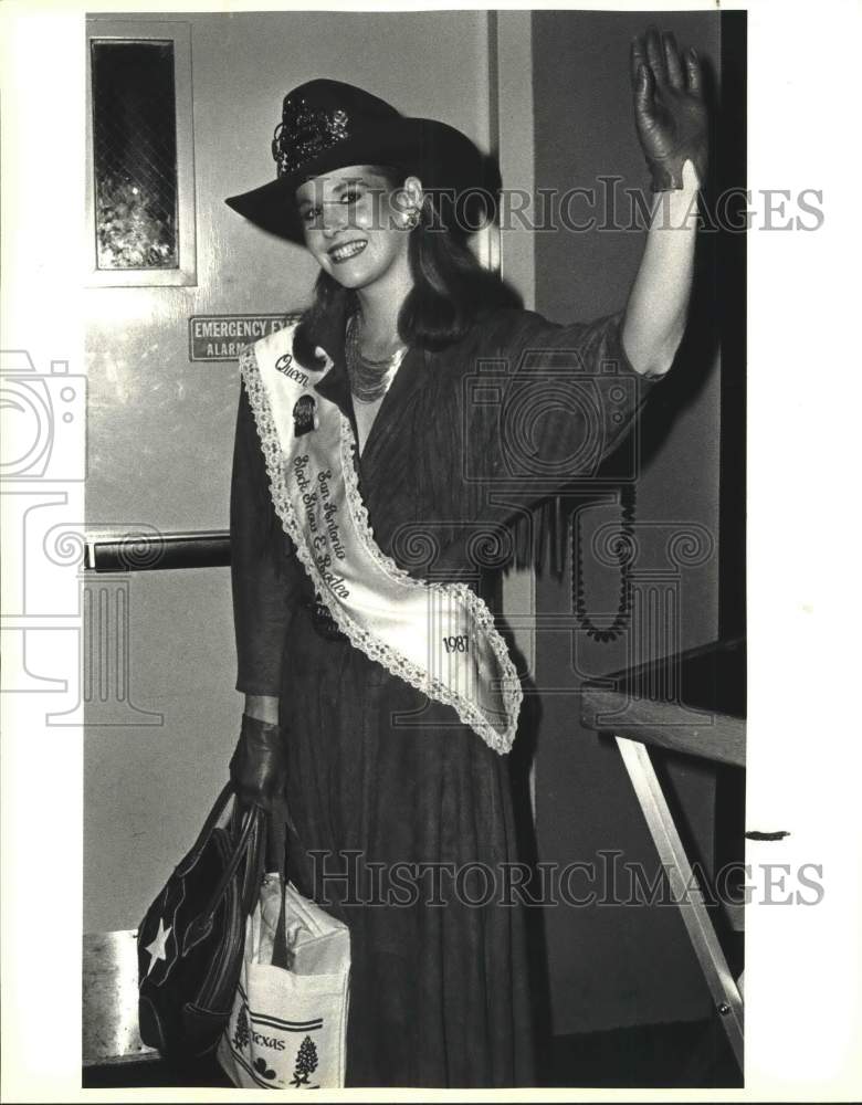 1980 Press Photo Mary Laura Dixon, 1987 Stock Show and Rodeo Queen, Texas- Historic Images