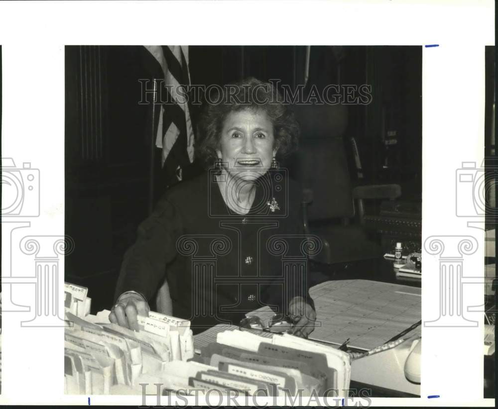 1993 Press Photo Sara Rodriguez, Bexar County district court clerk, Texas