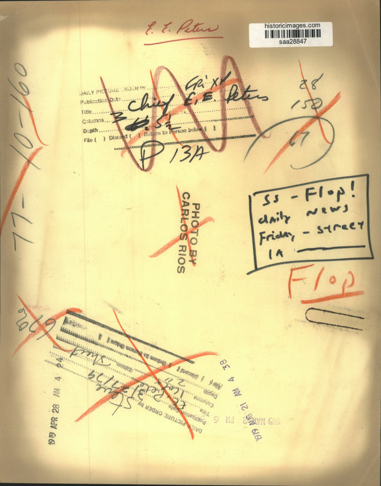 1979 Press Photo Police Chief E. E. Peters speaking at microphone, Texas