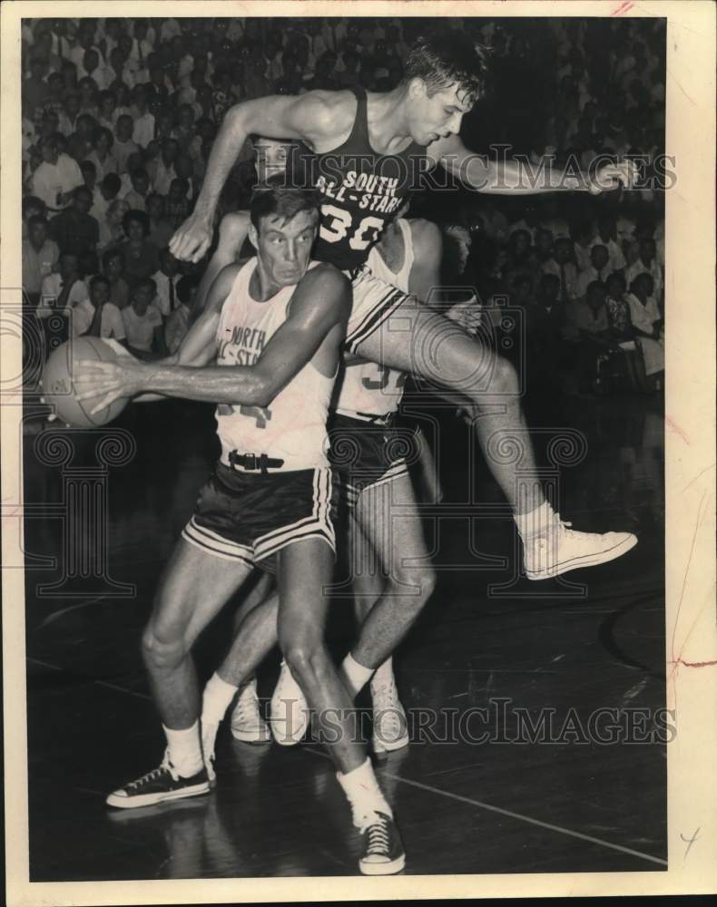 1969 Press Photo Steve Niles playing in North, South All Star Basketball game- Historic Images