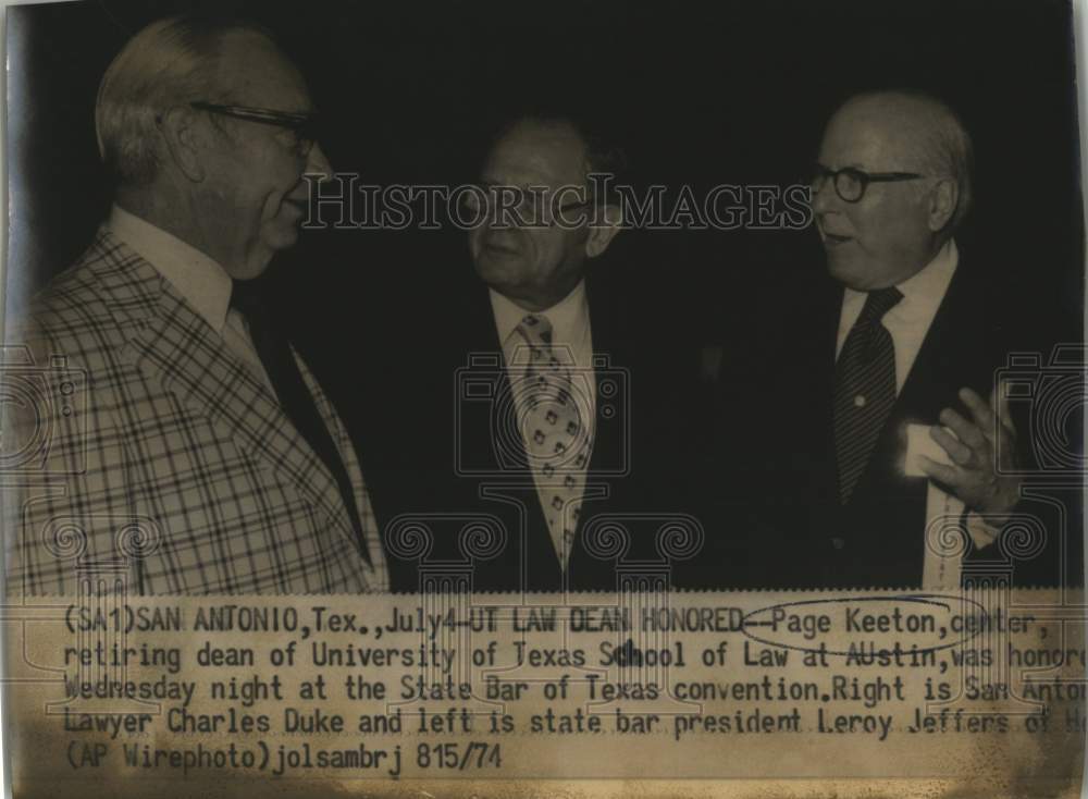 1974 Press Photo Page Keeton, retiring dean, University of Texas honored, Texzs- Historic Images