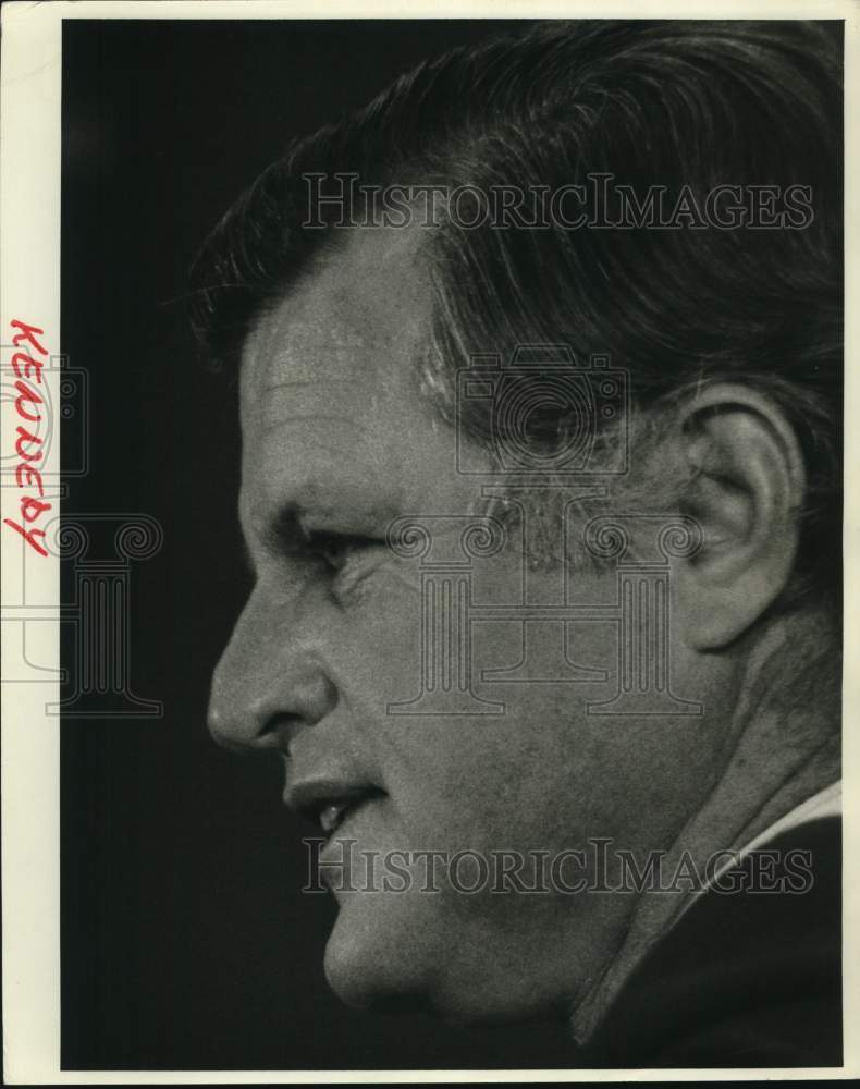 Press Photo Senator Edward Kennedy - saa39715- Historic Images