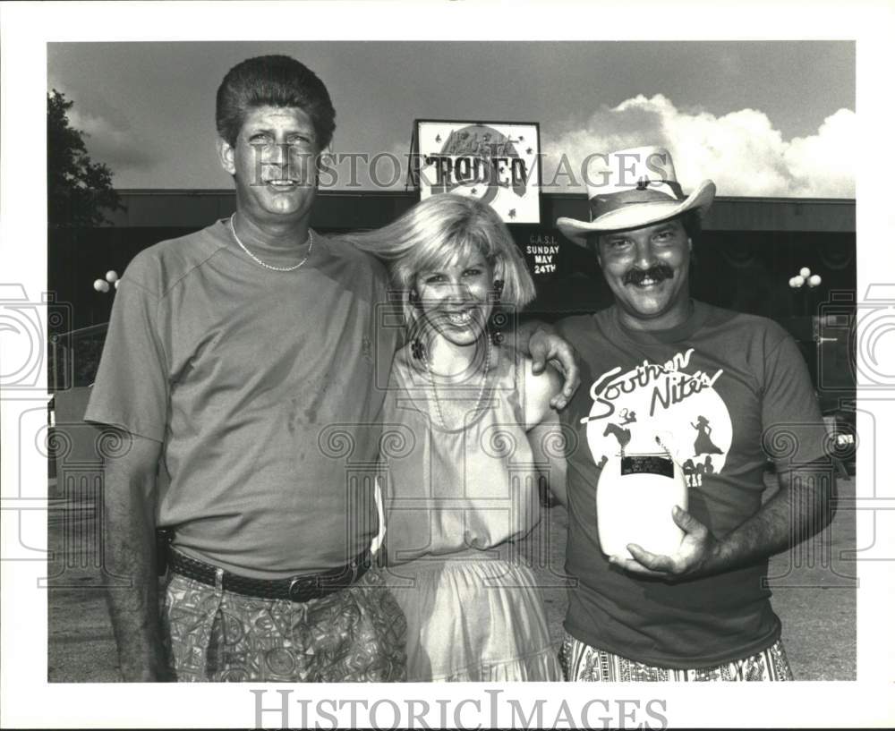 1992 Press Photo Larry Lawson with Kidney Foundation Cookoff volunteers- Historic Images