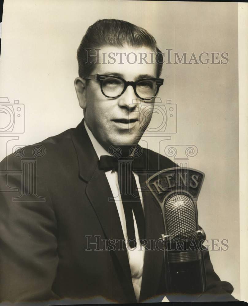 1960 Press Photo Portrait of Neil Merritt, KENS Radio, Texas - saa44878- Historic Images