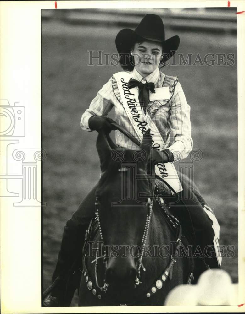 1983 Press Photo Miss Rodeo Texas Teen Maxine Hill riding her horse, Texas- Historic Images