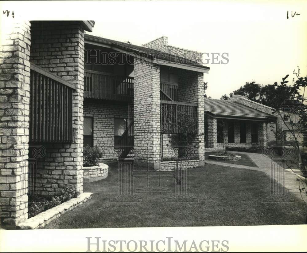 Press Photo View of The Park on Blanco Road - saa55487- Historic Images