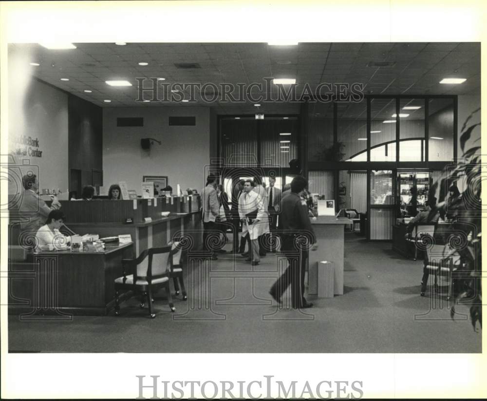 1986 Press Photo Interior view of the Republic Bank, Babcock &amp; Unrzbach- Historic Images