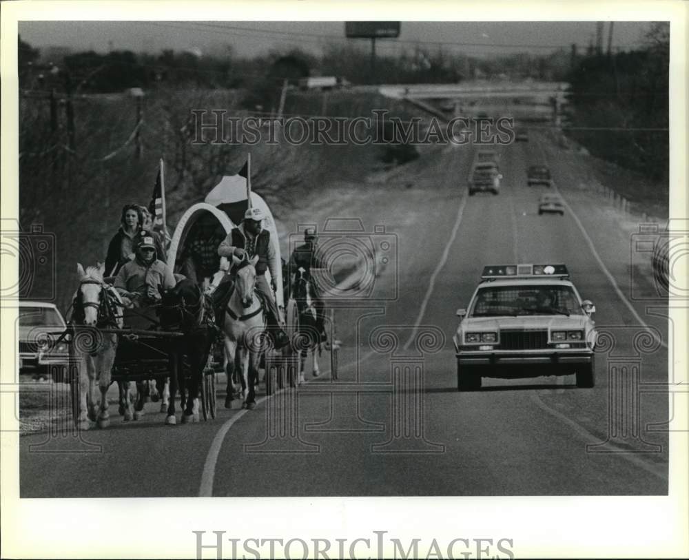 1986 Press Photo San Antonio Stock Show & Rodeo Trail Riders, South Presa- Historic Images