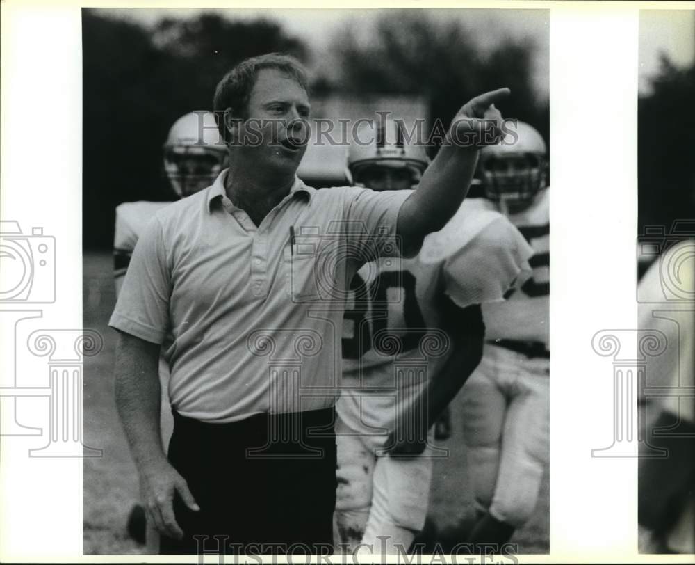 1987 Press Photo Clark High School Football Defensive Coordinator Mark Reeve- Historic Images