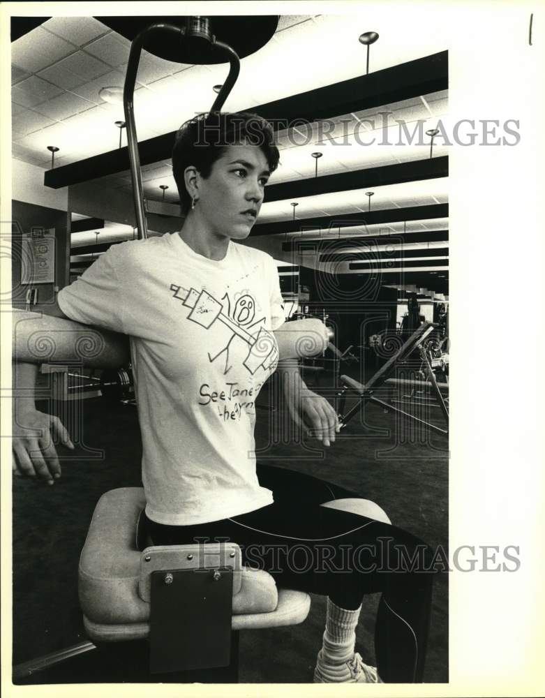 1987 Press Photo Mary Ann Borowski working out at Concord Athletic Center, Texas- Historic Images