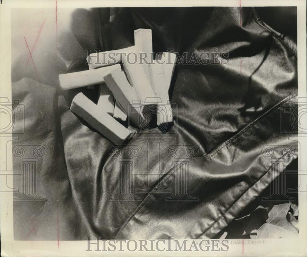 1975 Press Photo Sticks of Plastique Explosives - saa63841- Historic Images