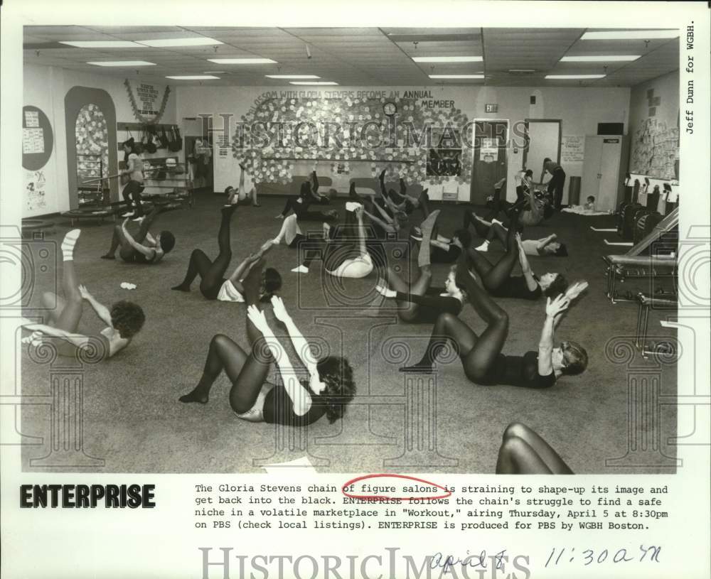 Press Photo Exercise class at Gloria Stevens fitness center- Historic Images