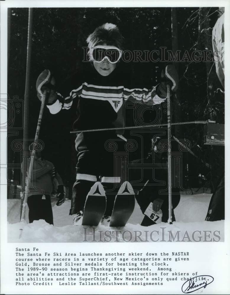 1989 Press Photo Young Competitor On NASTAR Ski-Racing Course At Santa Fe, NM- Historic Images