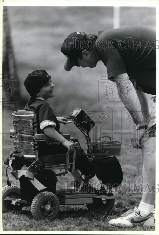 1982 Press Photo Handicapped baseball player Michael Haider, coach, Pennsylvania- Historic Images