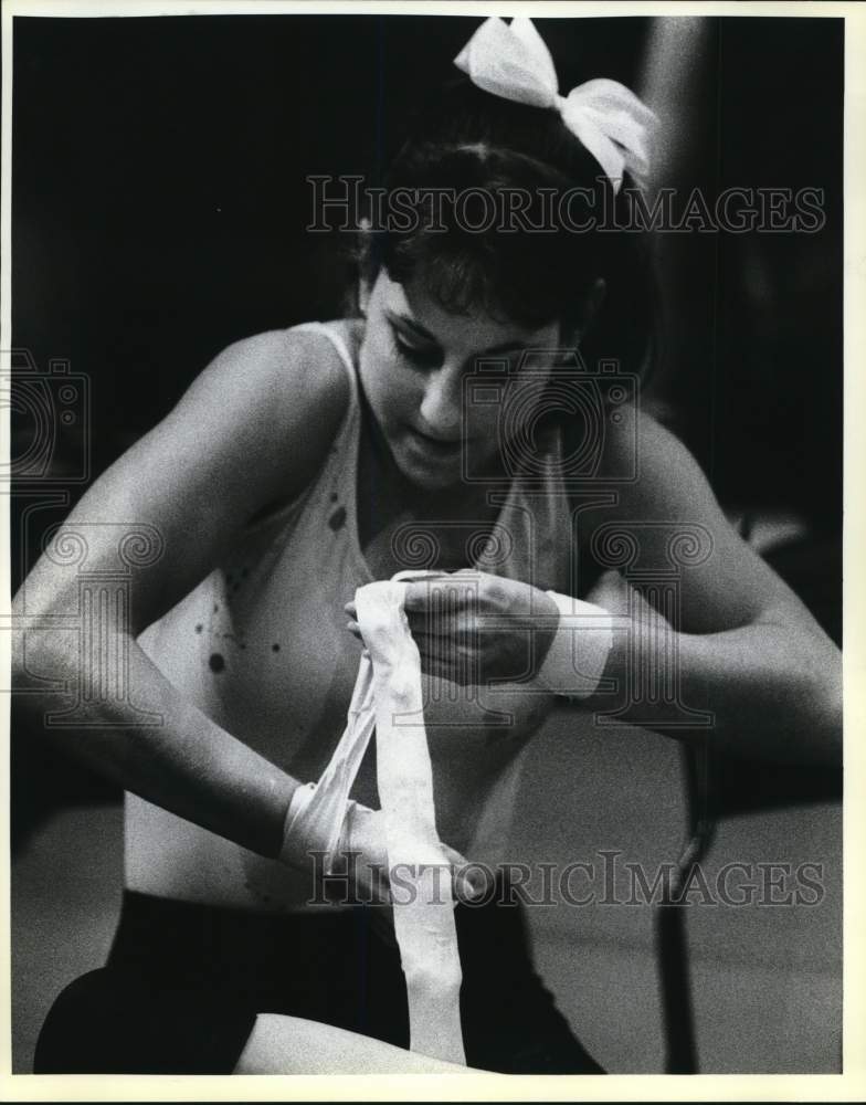 1987 Press Photo Gymnast Nita Lichtenstein of Houston at Commpetition- Historic Images