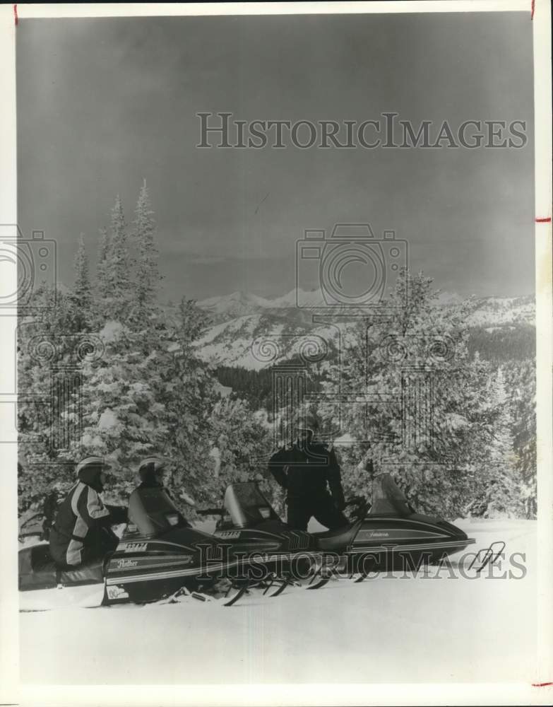 1979 Press Photo Snow Mobile Riders in Helena, Montana Mountains- Historic Images