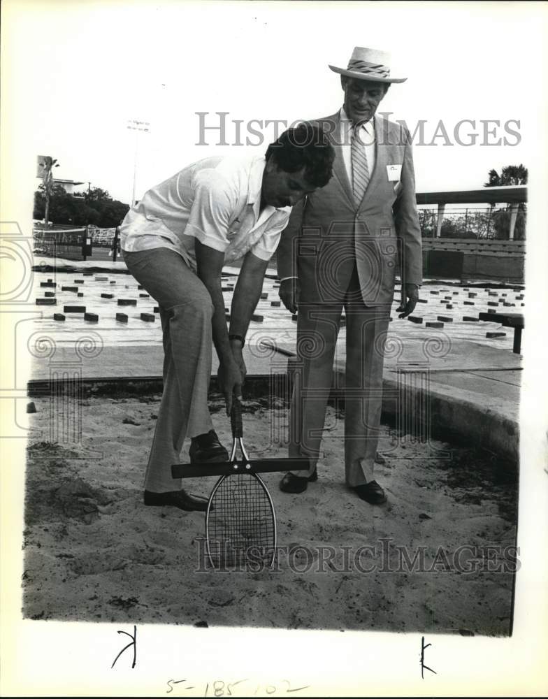 1984 Press Photo Joe Alderete and John Braunbach at McFarlin Tennis Center- Historic Images