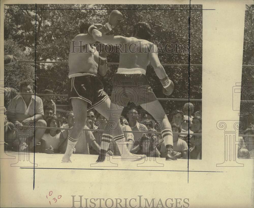 1973 Press Photo Boxing Bout at Menudo Cookout - saa91861- Historic Images