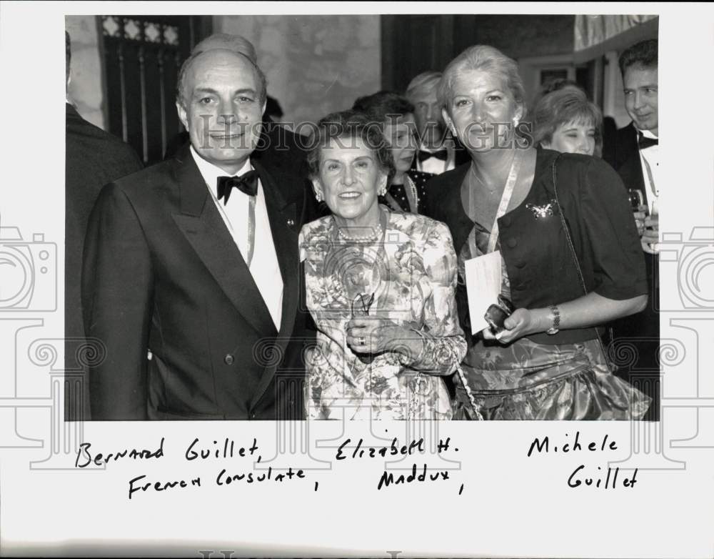 1992 Press Photo French Consul General Bernard Guillet at Southwest Craft Center- Historic Images