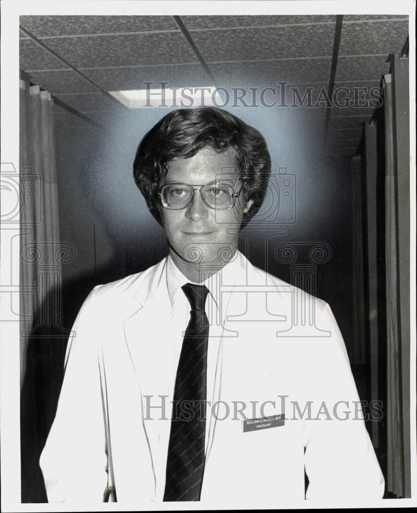 Press Photo Dr. William Knight III, Medical School Assistant Professor