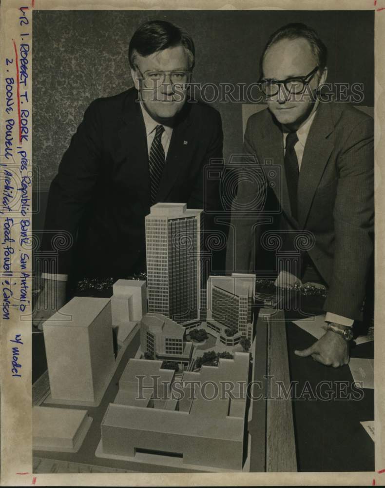 Press Photo Robert T. Rork with Architect Boone Powell and Republic Bank model- Historic Images