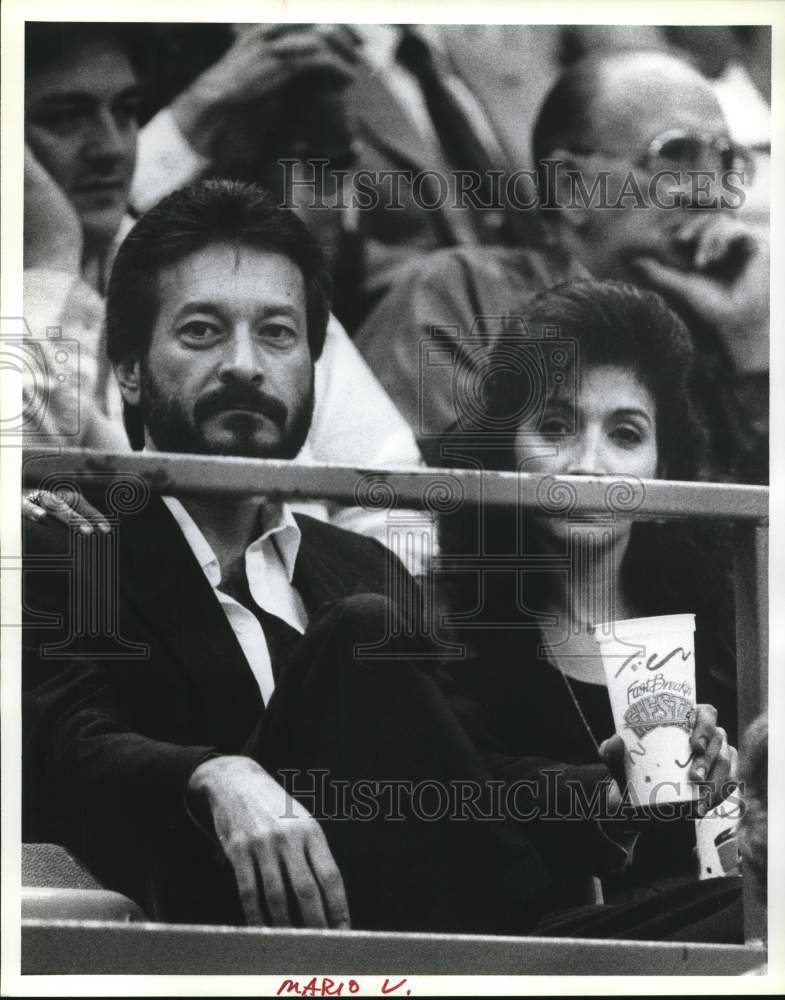 1990 Press Photo Albert J. Echavarria at Spurs Basketball Game - sab04218- Historic Images