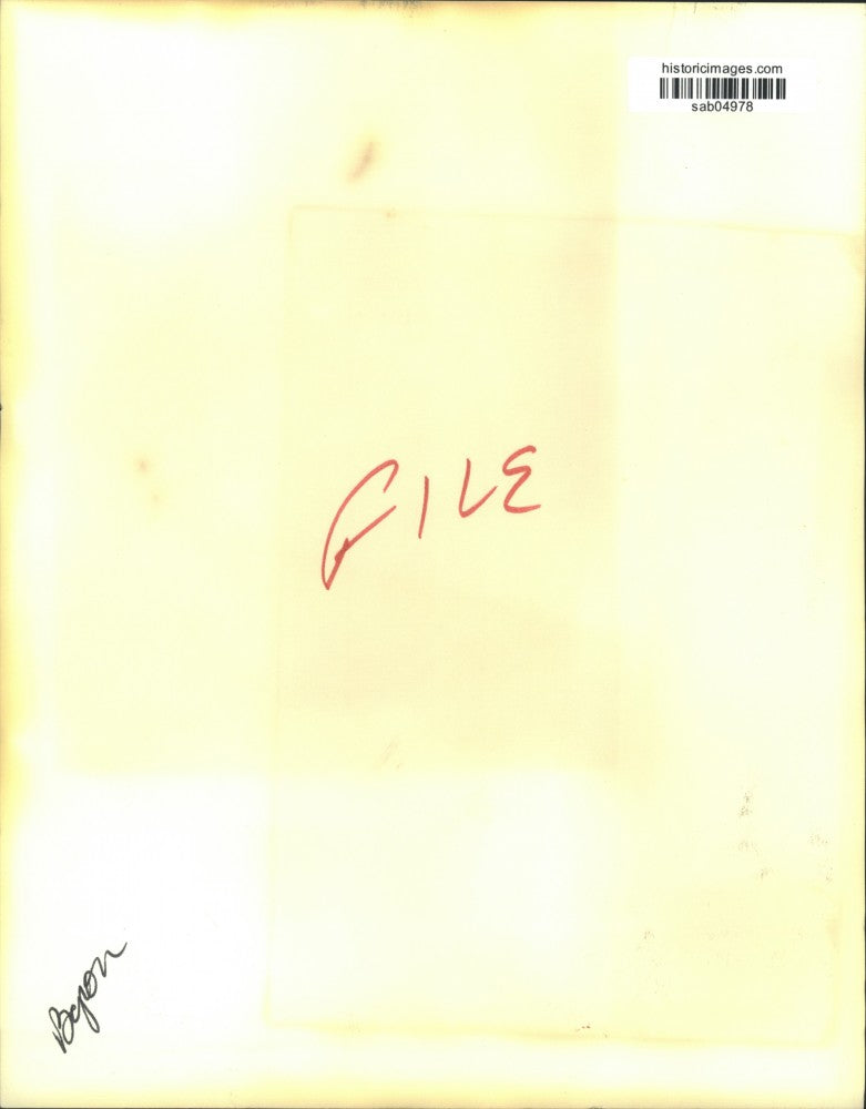 Press Photo Terence L. O'Rourke interviewed in Office - sab04978