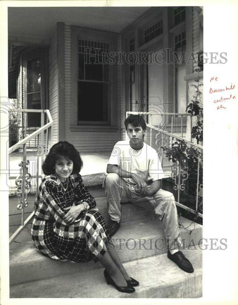 1989 Press Photo Sharyll Teneyuca, Beacon Hill Neighborhood Association &amp; cousin- Historic Images