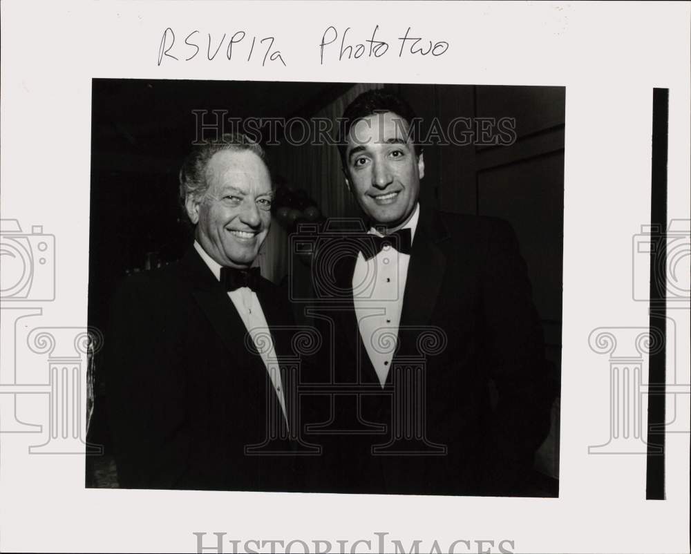1982 Press Photo Reverend Buckner Fanning & Henry Cisneros at banquet, Texas- Historic Images
