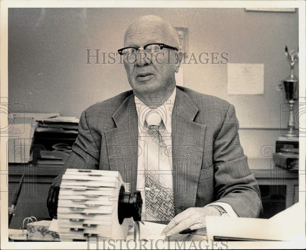 Press Photo Dr. Robert E. Pugh - sab09661