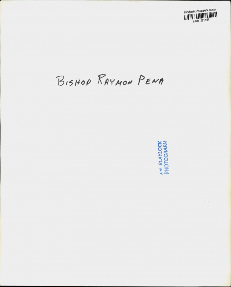 Press Photo Bishop Raymond Pena - sab10155