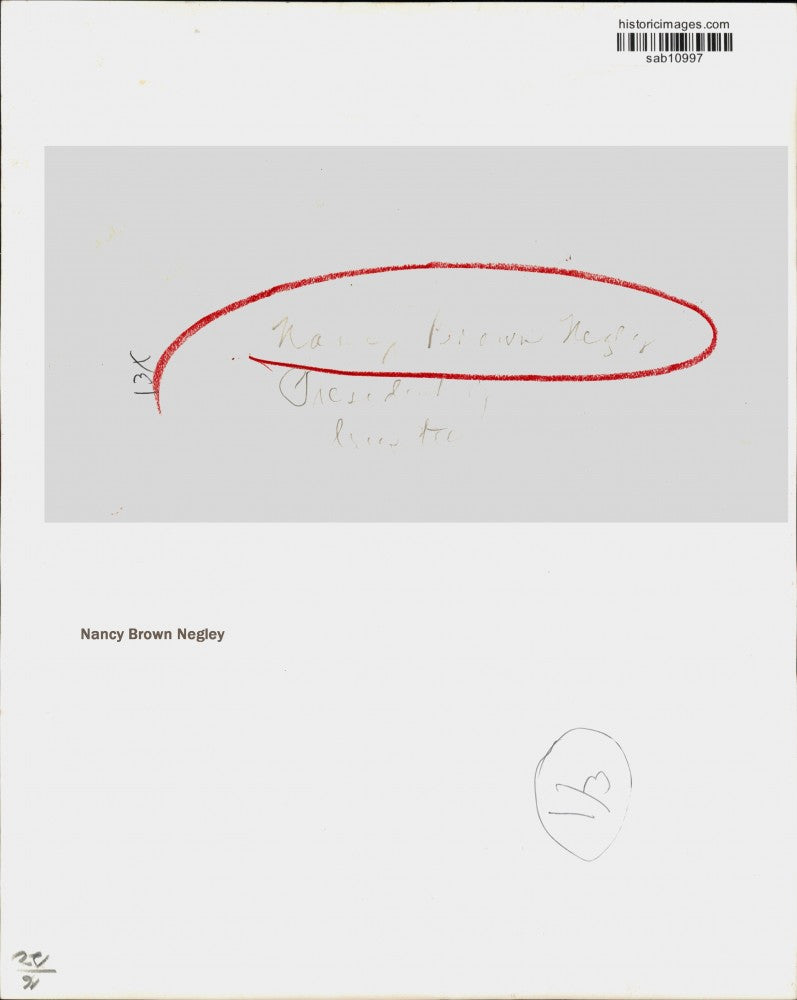 Press Photo Nancy Brown Negley in formal evening wear - sab10997