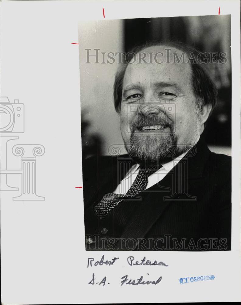 1985 Press Photo Robert Peterson, San Antonio Festival, Texas - sab13001- Historic Images