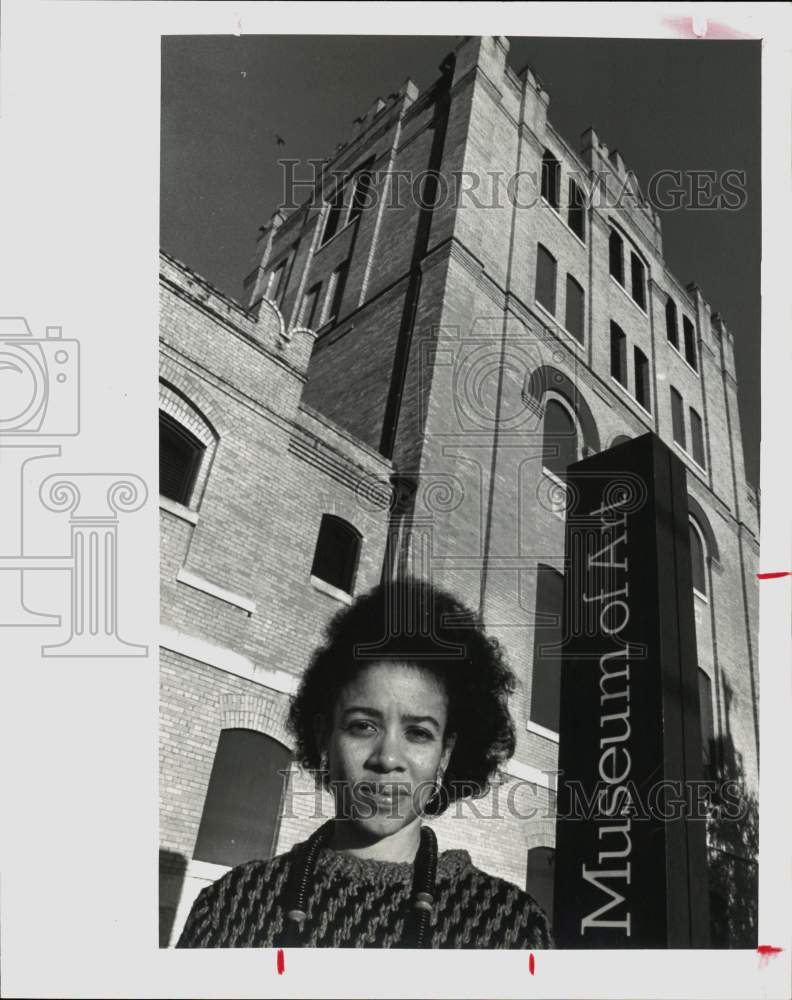 1986 Press Photo Artist Alvia Woodlaw to show her works at SA Museum of Art, TX- Historic Images