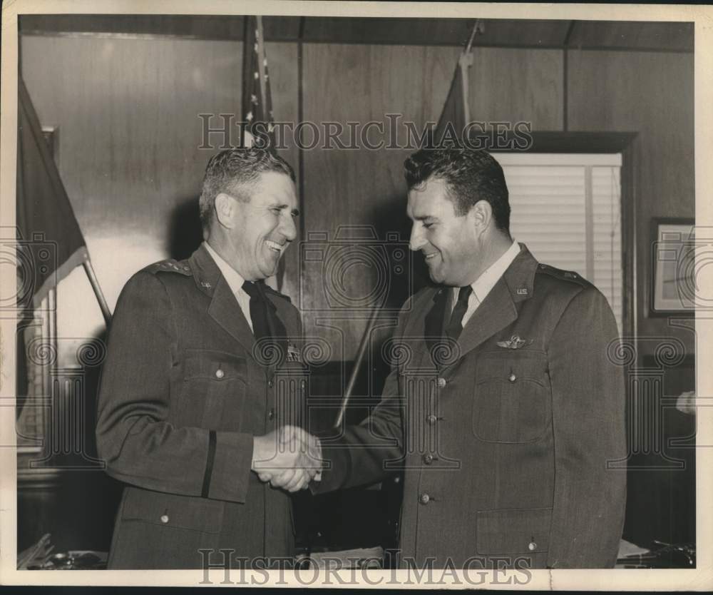 1958 Press Photo Holt Atherton shaking hands with gentleman - sam00312